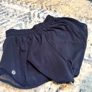 Navy blue Lululemon 2.5 Hotty Hot shorts size 2